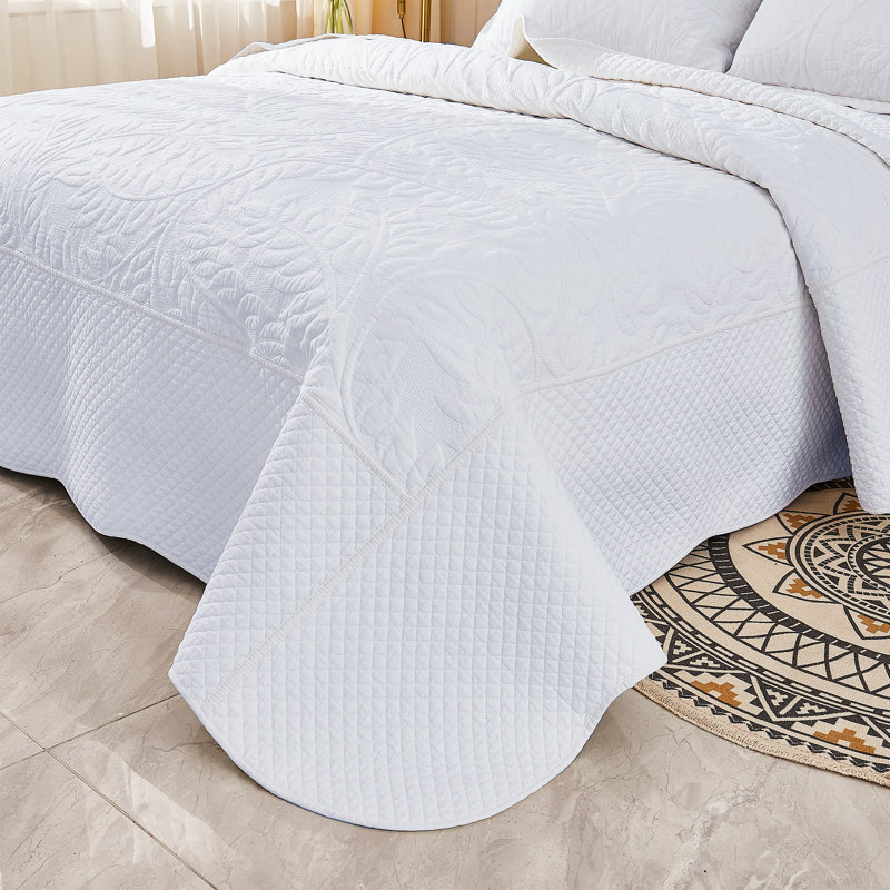Cotton Quilt, Queen Quilt + 2 Standard Shams, White