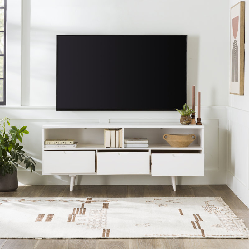 Meuble télé en bois massif 58 po à 3 tiroirs pour téléviseur de 60 po ou moins Sadie, Blanc