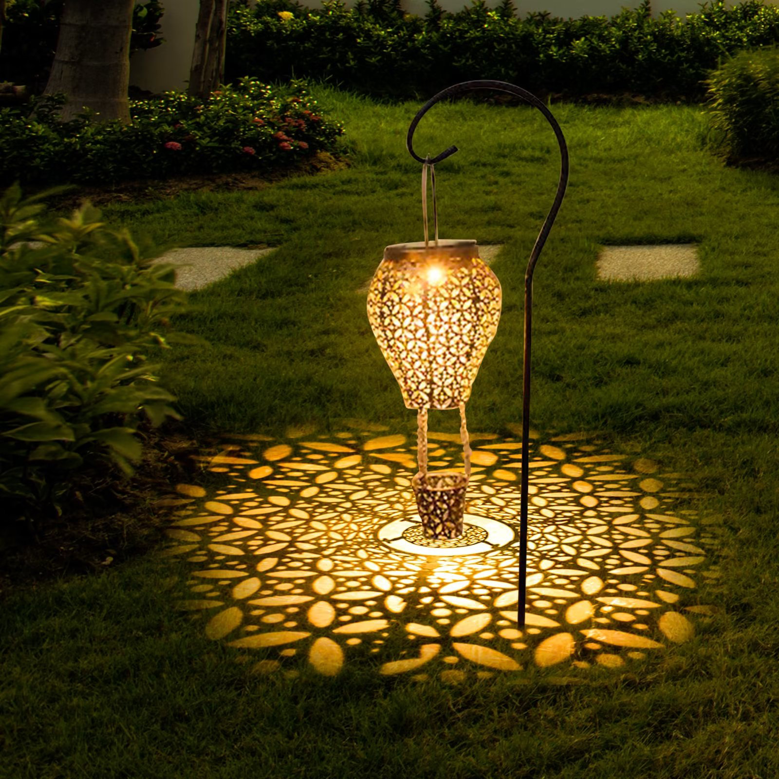 SolarEra 31.5'' Solar Powered Integrated LED Outdoor Lantern | Wayfair