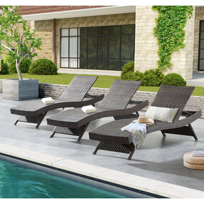 Vidol Outdoor Wicker Chaise Lounge