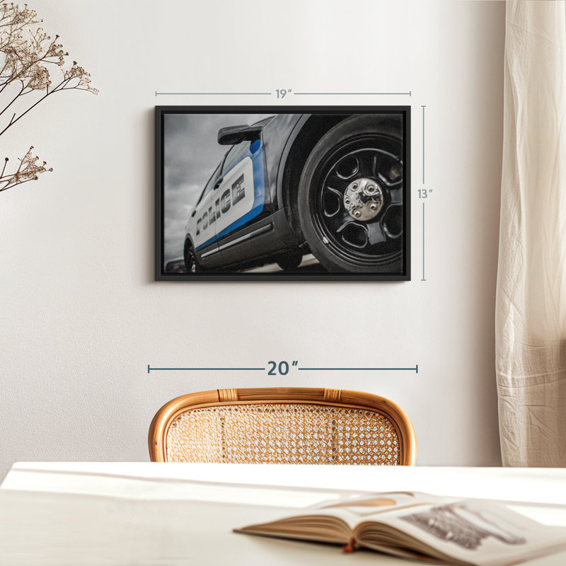Impression sur toile Police, H 13 po x l 19 po