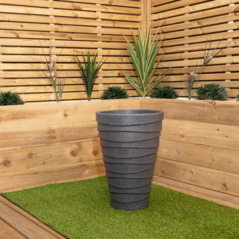 Samuel Alexander Pot Planter