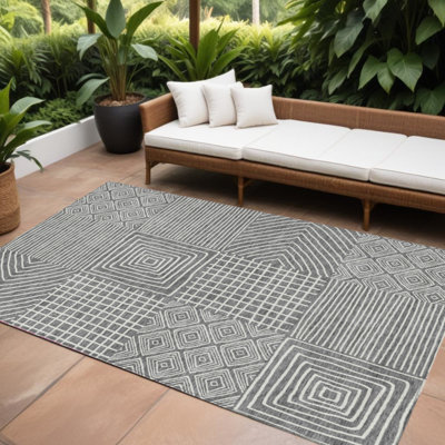 Tapis extérieur lavable à motif géométrique gris anthracite 10 pi x 14 pi