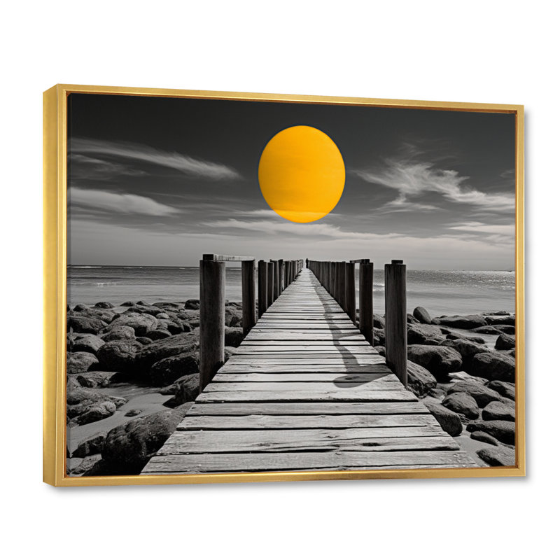 Klavdiya Beach Pier Point de vue noir VI, H 30 po x l 40 po x P 1,5 po, Cadre flottant doré