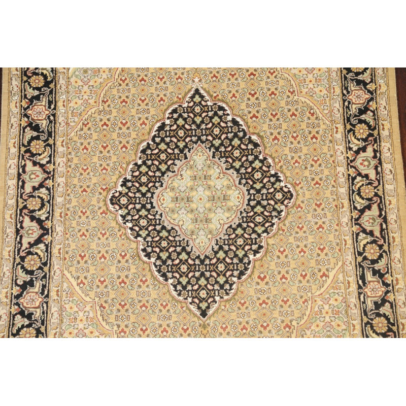 Tapis unique noué à la main 4 pi x 6 pi 2 po