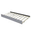 Grand lit plateforme avec revêtement gris. 2 tiroirs et lit gigogne simple TG Solide. Optimisez le rangement et le détail de la chambre à coucher. Fabrication. Disposition-130155325