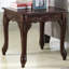 Table de bout, table d'appoint