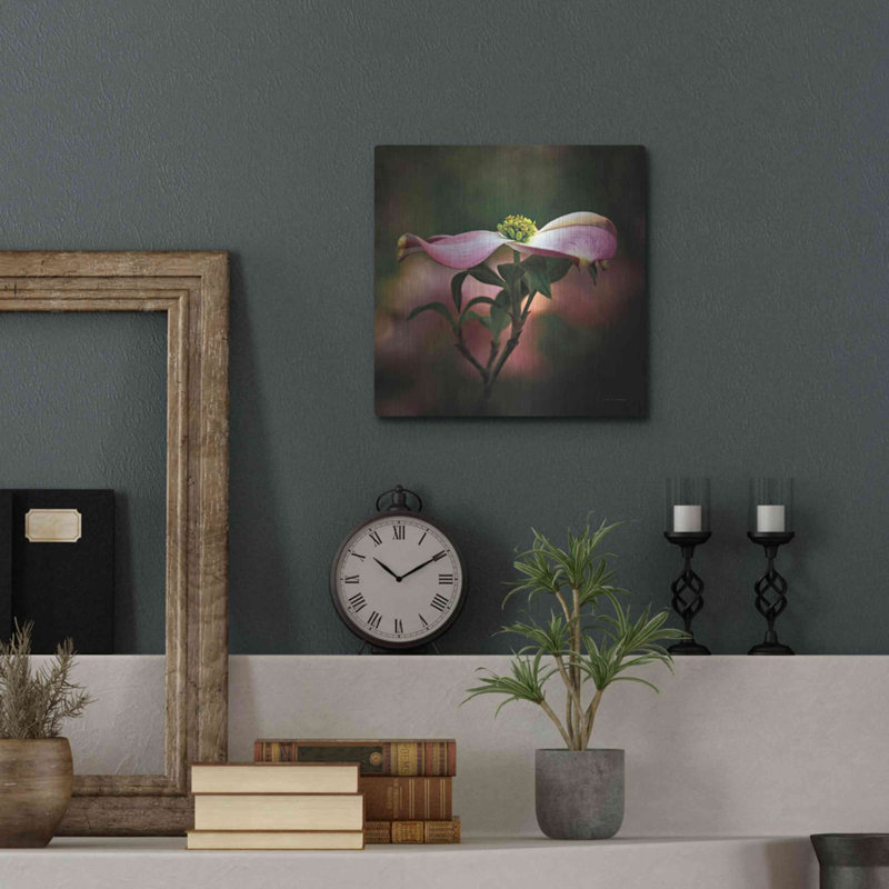 «Pink Dogwood I» par Debra Van Swearingen, H 12 po x l 12 po