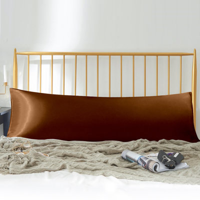 Taie d'oreiller soyeuse en microfibre