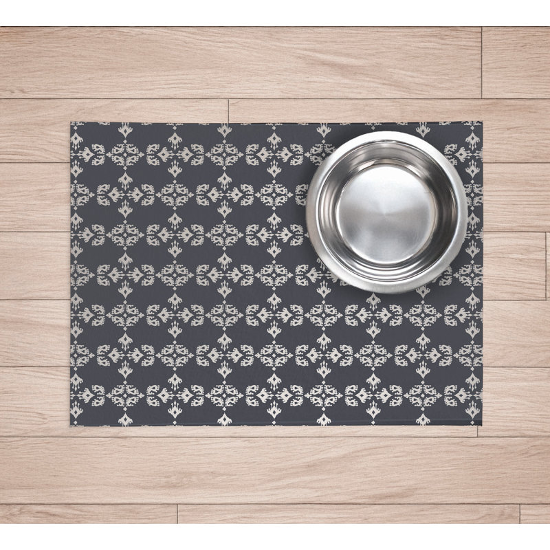 Cassia Pet Placemat, Charcoal, 0.08" H x 24" W x 36" D