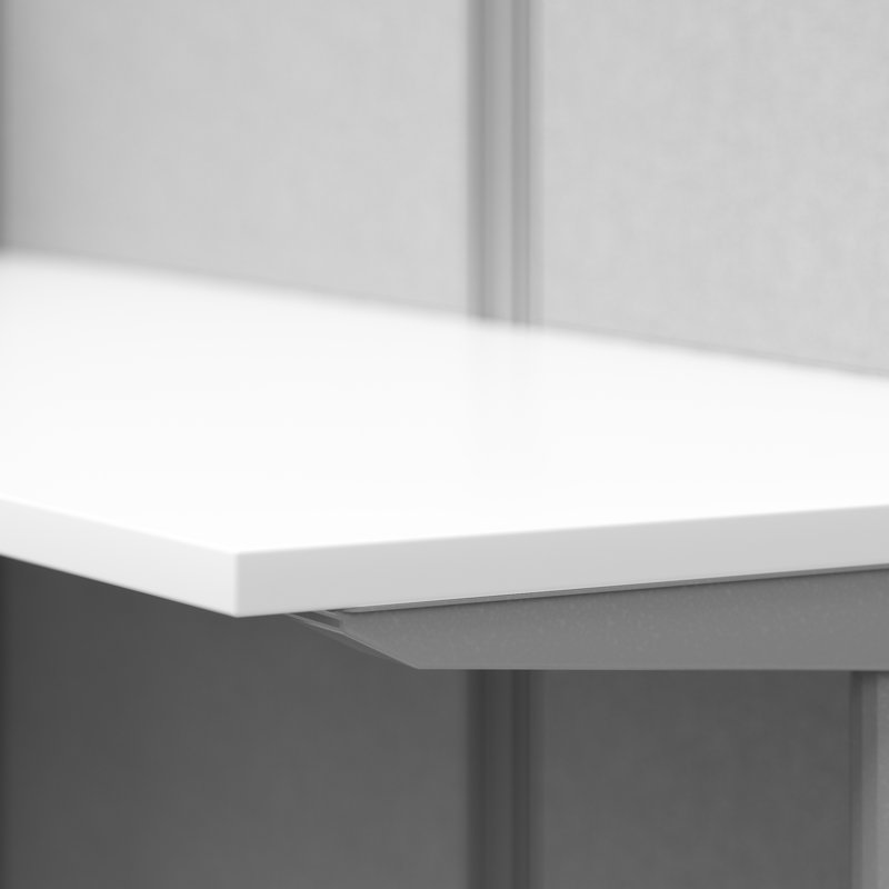 Poste de travail droit avec panneau Regency, l 65 po x P 33 po, blanc pur Regency, White