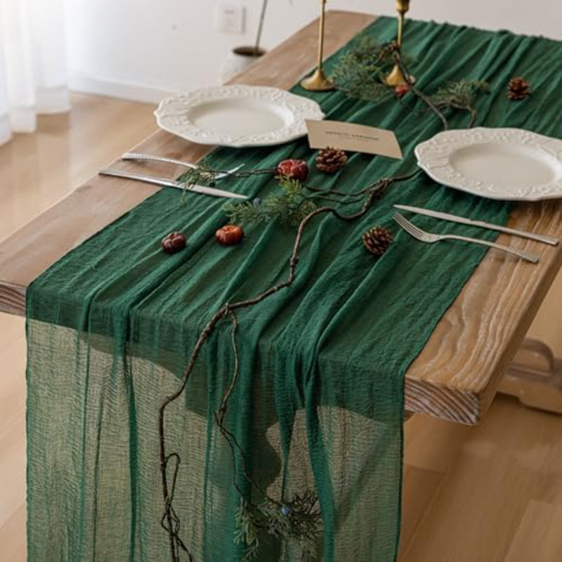 Chemin de table en mousseline vert émeraude (3 pièces), 3 mètres, idéal pour les fêtes et la décoration intérieure.