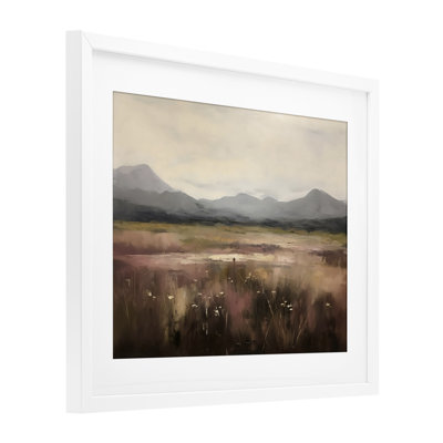«Flower Field Mountain», reproduction encadrée sous verre, design by Creative Studio