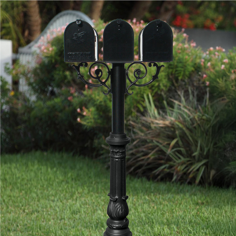 Hanford Aluminum Post Mounted Mailbox, Yes
