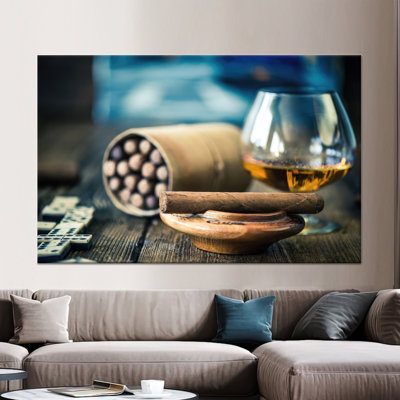 Art mural imprimé sur toile: verre de Brandy Circle pour décor élégant, 1P GoldFramedCanves