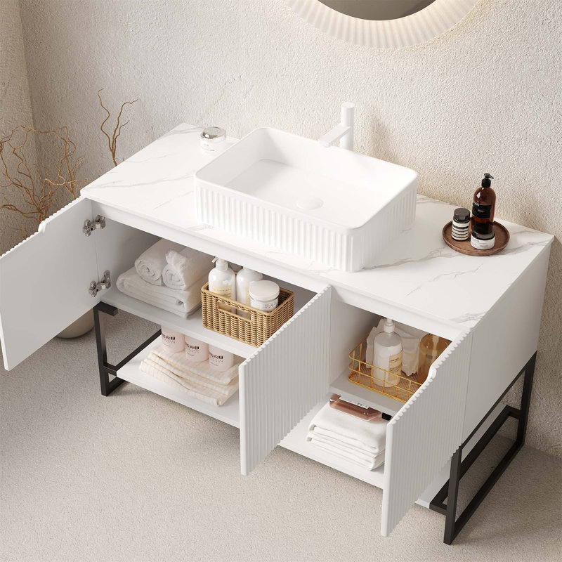 Meuble-lavabo autoportant de 48 pouces avec lavabo vasque, 3 portes, tablette ouverte, lavabo en céramique et comptoir en pierre frittée Carrara
