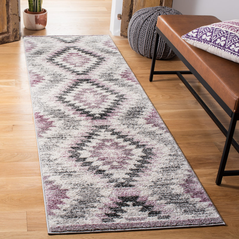 Finney Southwestern Indoor/Outdoor Rug, Runner 2'6" x 8'