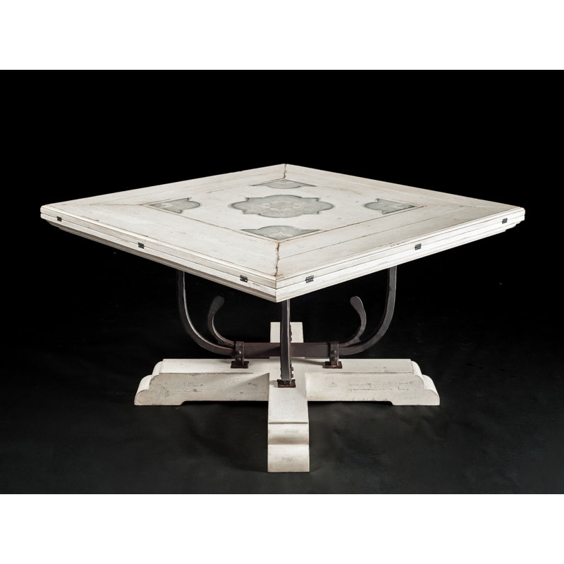 Table de salle à manger peinte