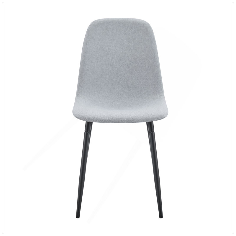 Confortable ensemble de chaises de salle à manger en lin et coton - Quatre pièces en gris clair. Siège et dossier intégrés, matériau en lin et coton, assorti à la maison moderne.