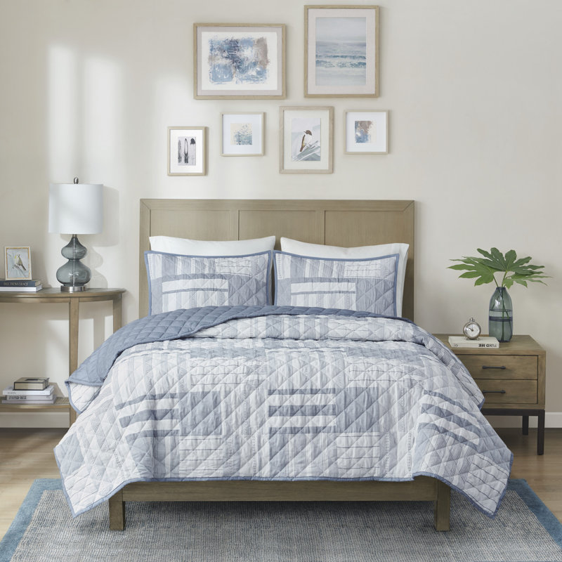 Blue King Microfiber Reversible Patchwork Quilt Set