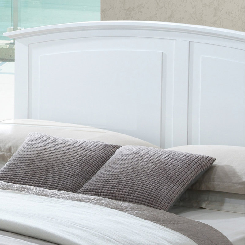 Très grand lit en blanc - Élégant, de fabrication, élément décoratif de chambre à coucher, l 84 po x P 85 po x H 53 po blanc, style décontracté, embellissement,