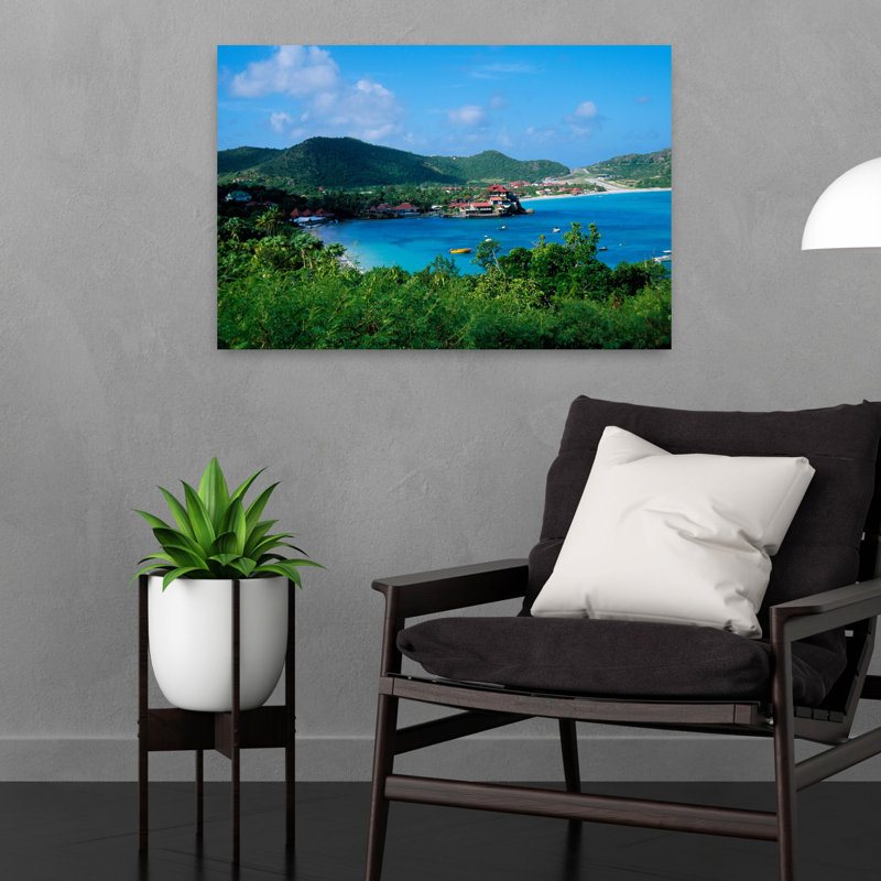 Centre de vacances à Saint Barth West Indies. Tranquille, plage contemporaine, art naturel, H 16 po x l 24 po