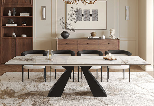 Extendable dining tables