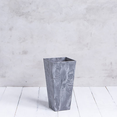 Sewickly Pot Planter