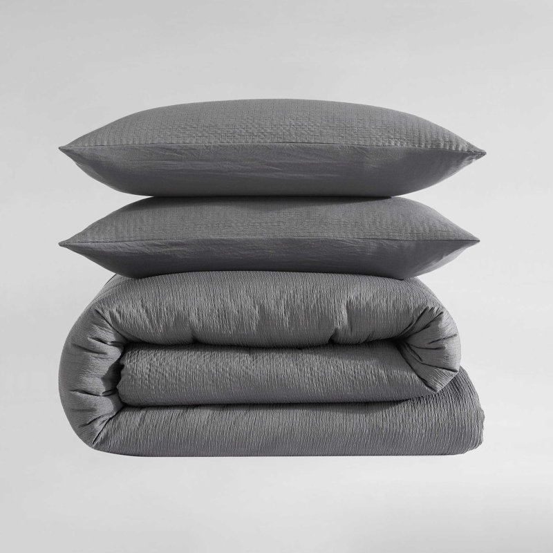 Calvin Klein Seersucker Reversible 3 Piece Comforter Set, Queen Comforter + 2 Standard Shams, Gray