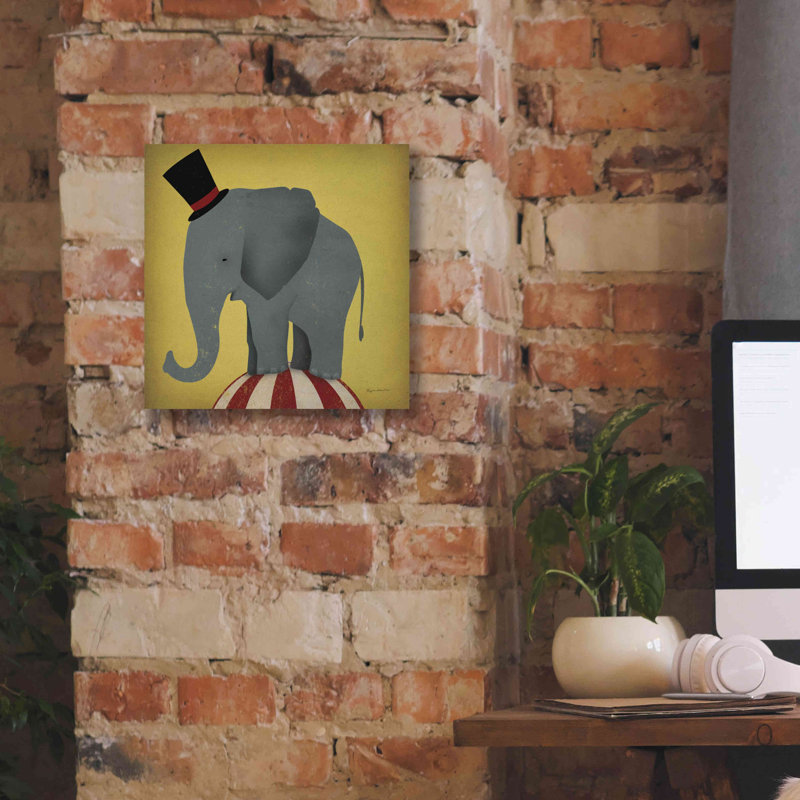 «Circus Elephant» par Ryan Fowler, H 12 po x l 12 po x P 0,75 po