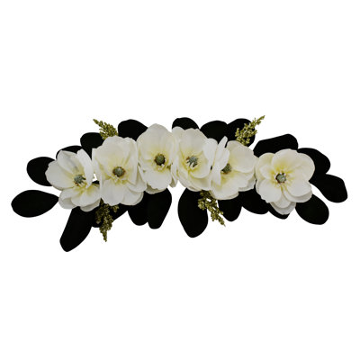 32" Magnolia Swag