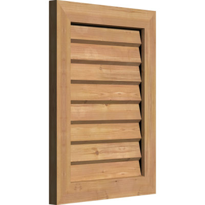 Évent vertical vertical en bois non fonctionnel avec cadre décoratif
