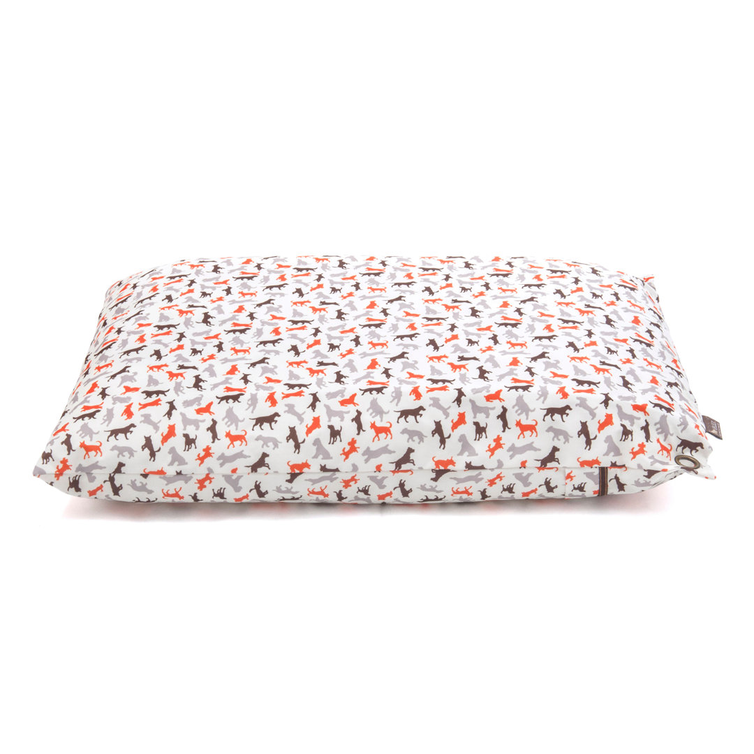 Scout & About Outdoor Dog Pillow Bed P.L.A.Y.