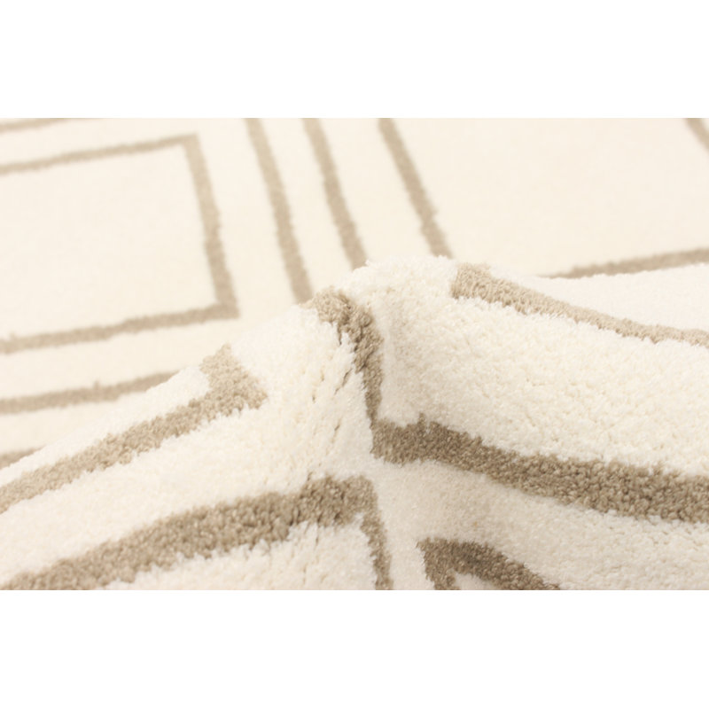 Tapis beige marocain Elisaveta, Rectangle 6 pi 7 po x 9 pi 6 po