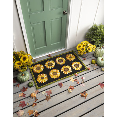 Agripino Hand Hooked Floral Indoor / Outdoor Rug