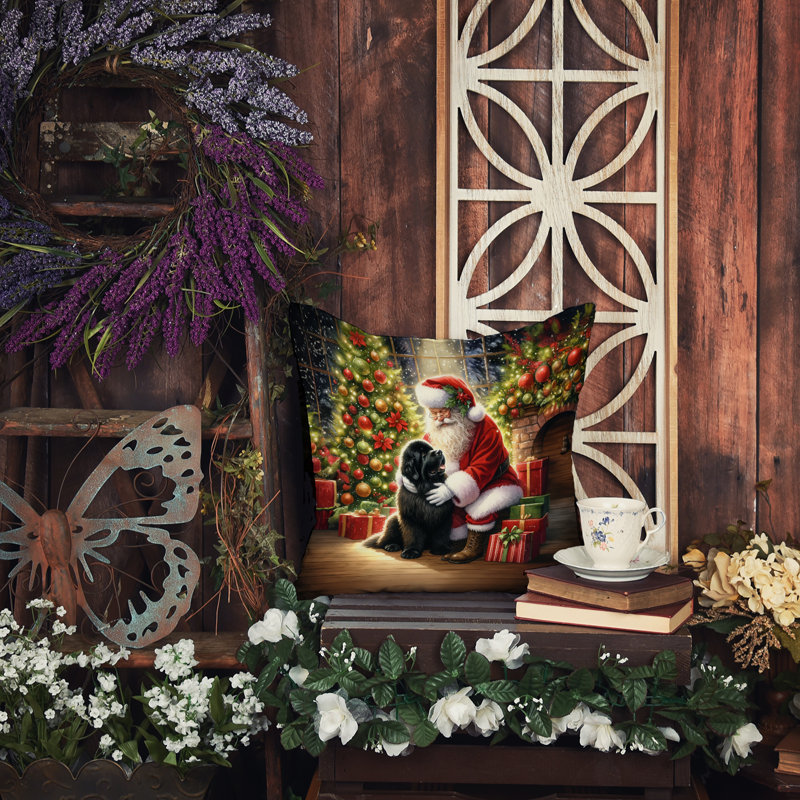 Coussin Terre-Neuve et le Père Noël, H 14 po x l 14 po