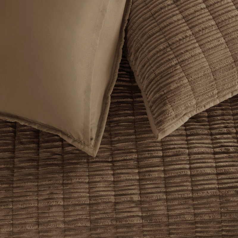 Wonderful Velvet 3-piece reversible quilt set, King Quilt + 2 King Shams, Light Cocoa Brown