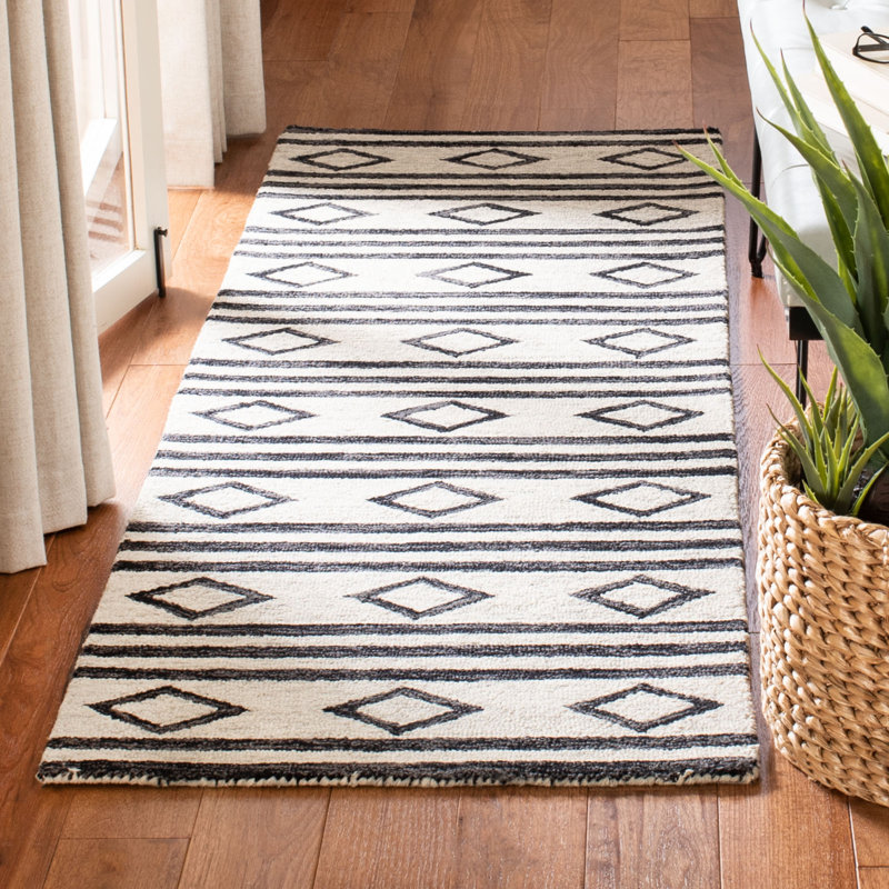 Tapis en laine touffeté à la main Vedika, Rectangle 2 pi 6 po x 4 pi