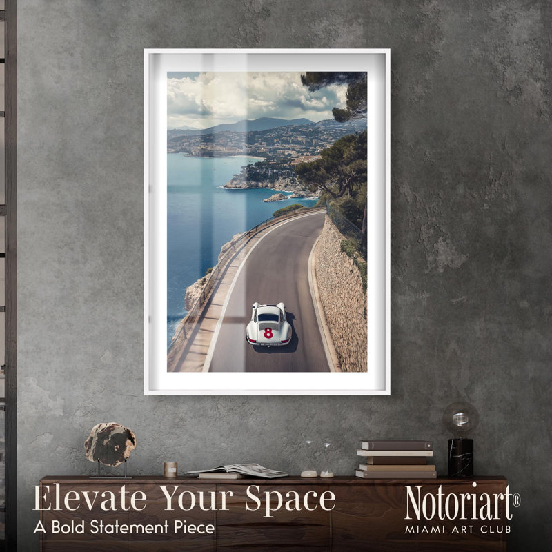 «Fast Car Monaco Shadowbox» par Notoriart, H 55 po x l 37 po, Blanc