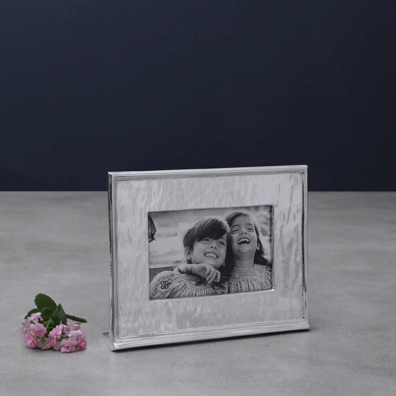 FRAME Metal Picture Frame, Gold, 4" W x 6" H