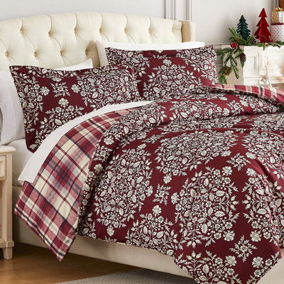 Christmas Carol Oversized Reversible Holiday Bedding Down Alternative Comforter Set with shams