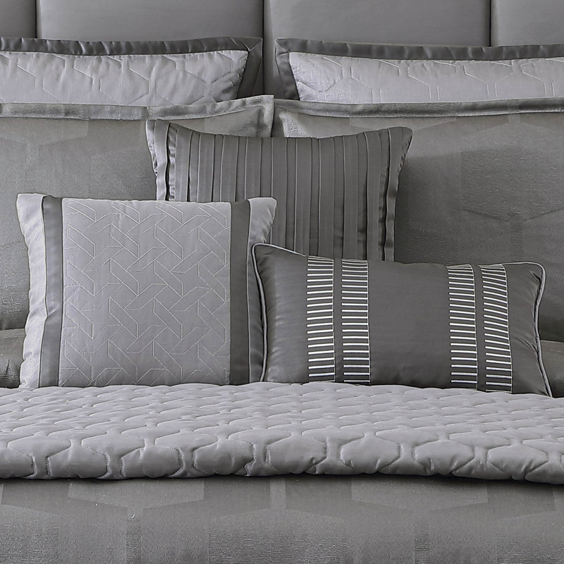 Gilmore Gray Microfiber Queen Comforter Set