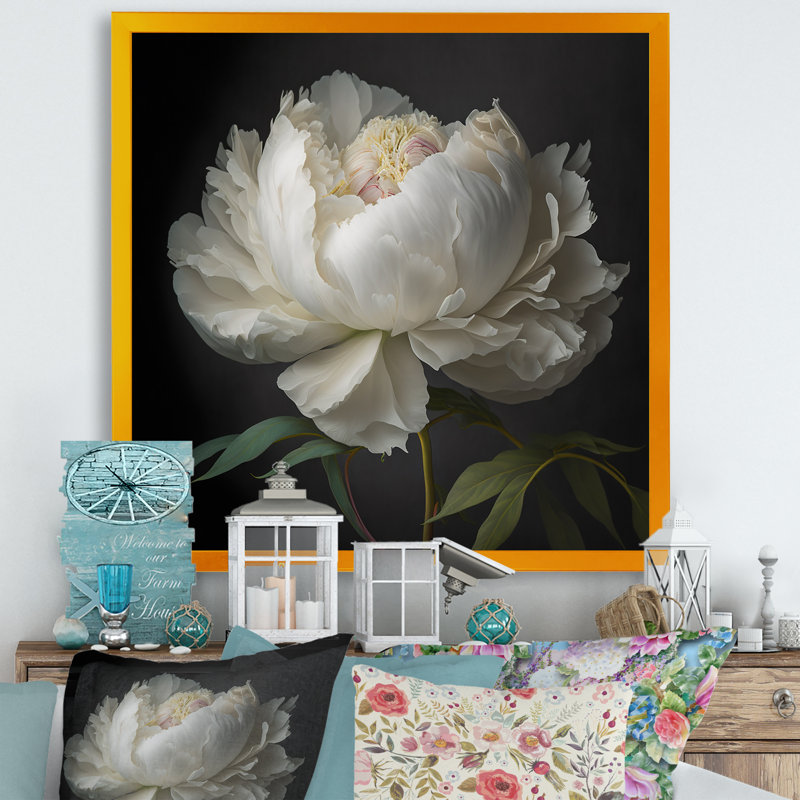 Blooming White Peony VI - Art mural pivoine, H 36 po x l 36 po, Impression encadrée, Doré