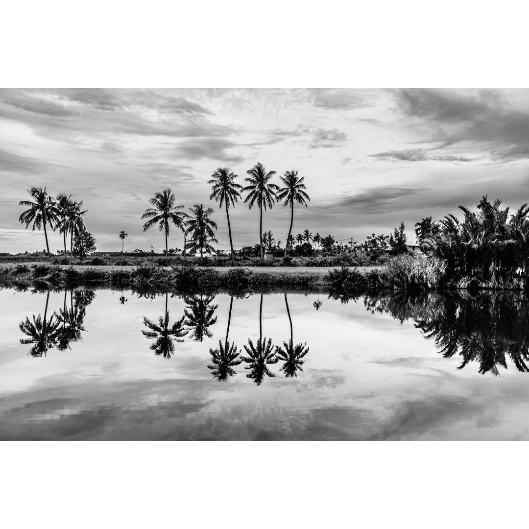 Riverside Reflection von Trongdo - Leinwandfoto im Wickel