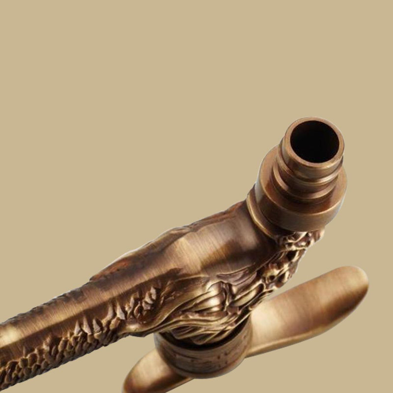 Robinet de robinet de jardin en laiton antique Lupin
