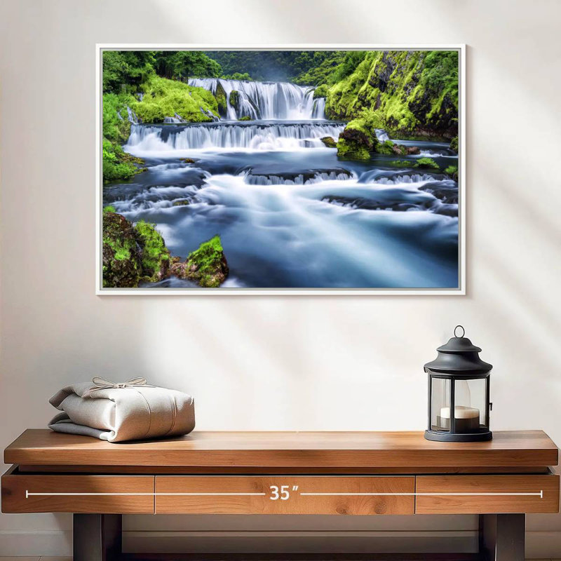 Belle cascade, Cadre flottant blanc, 25 po x 17 po