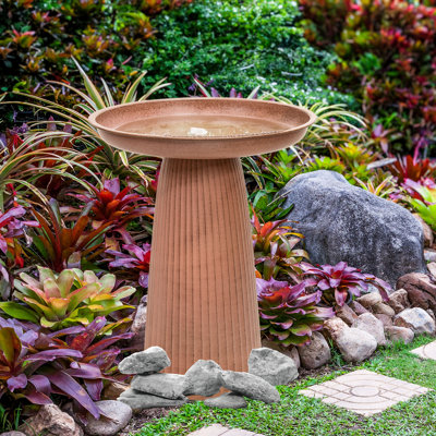 Gleeful Garden Metal Outdoor Bird Bath