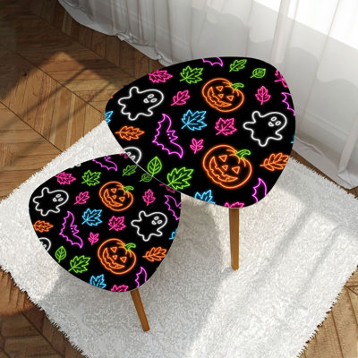 Ensemble de 2 tables basses gigognes modernes et minimalistes avec citrouilles fantômes, fantômes, chauves-souris, feuilles et triangles