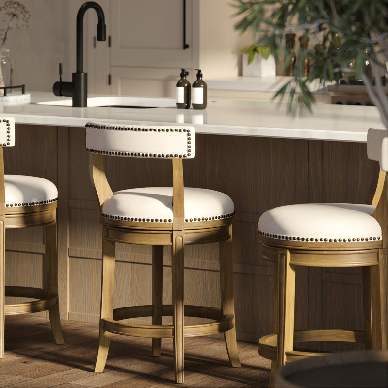 Tabouret de bar 26 po à hauteur de comptoir avec finition pacane, siège et dossier en lin, retour automatique à 180 degrés, siège en similicuir gris, structure en bois à dossier ouvert, garniture cloutée, pieds incurvés, revêtement en tissu