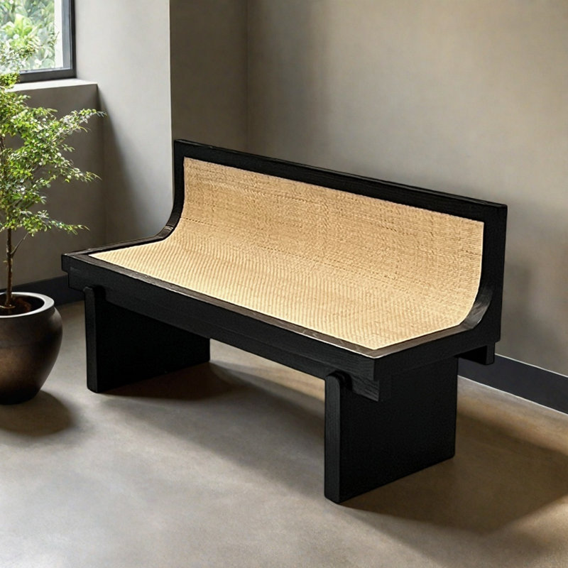 Banc noir moderne et simple